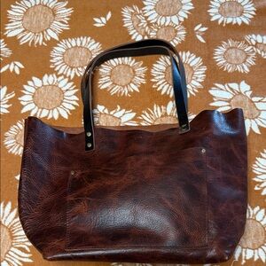 Portland Leather Medium Tote Brown with Chestnut Handles